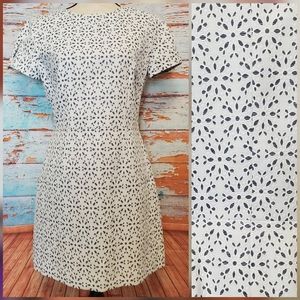 Brooks Brothers
Short Sleeve Chambray Eyelet Shift